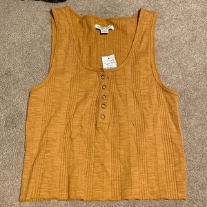 never worn yellow tank